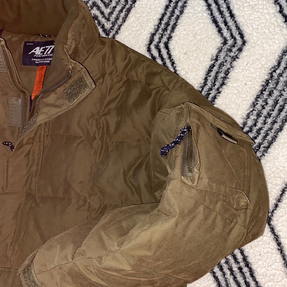 AE 77 Performance Puffer Coat | Size: M - Picture 6 of 13